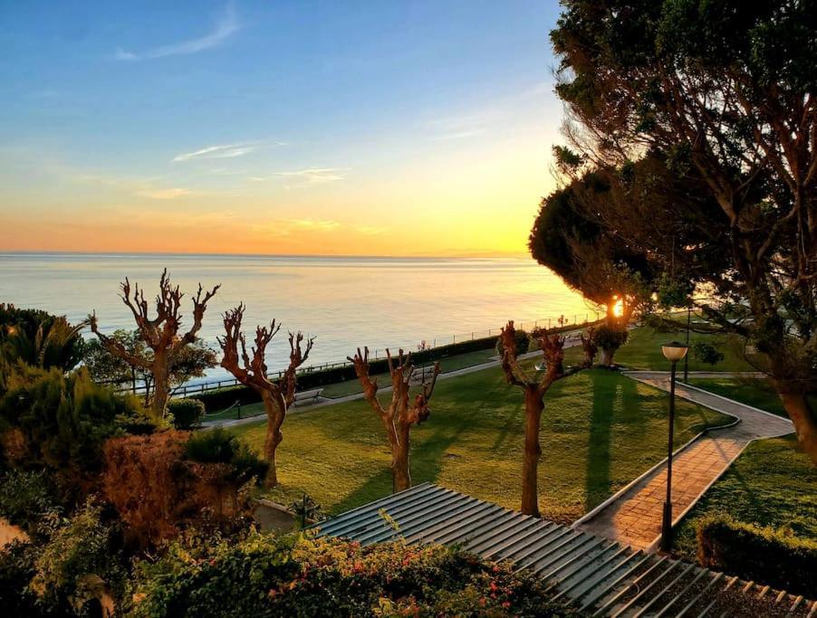 Casa Cachita 2-Confortable Estudio A Pie De Playa Estepona Exterior photo